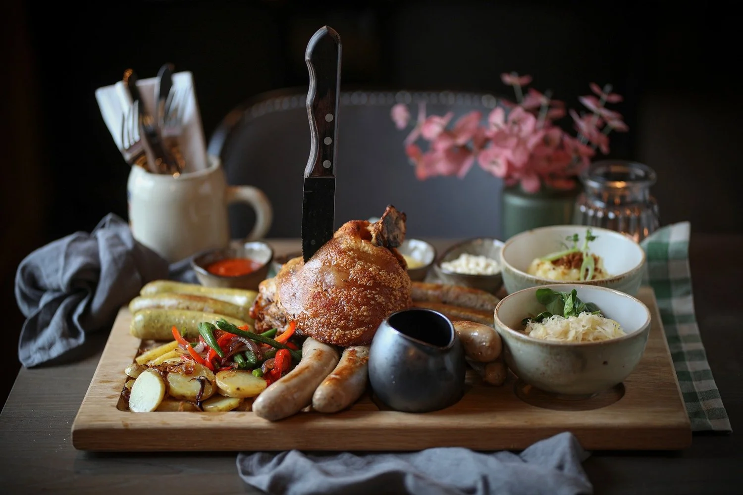 Schweinshaxe og Alpenhaus Fjøl